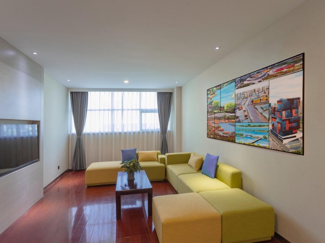 Deluxe Suite