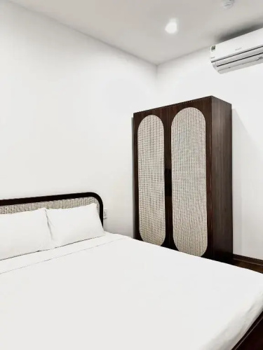Han Riverine Hotel & Cafeteria DaNang