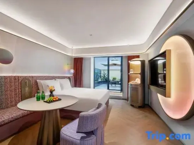 Standard Double room with courtyard view