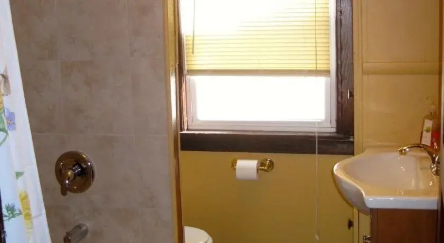Wanderfalls Guesthouse & Hostel