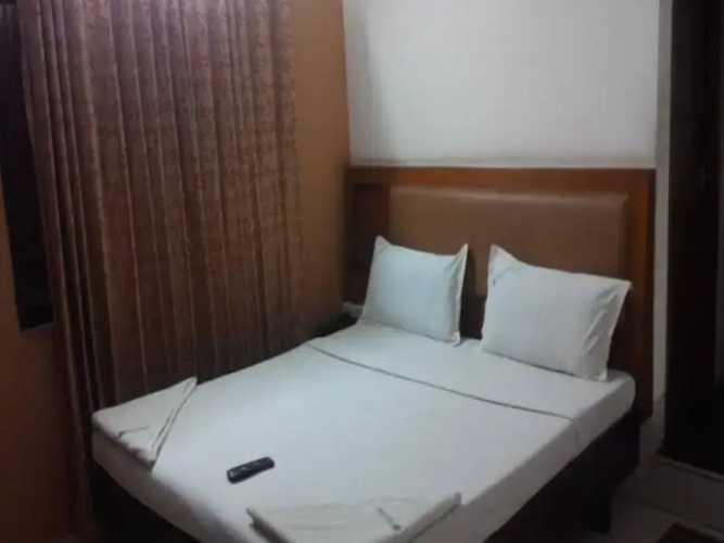 OYO 2118 Palm Shore Residency