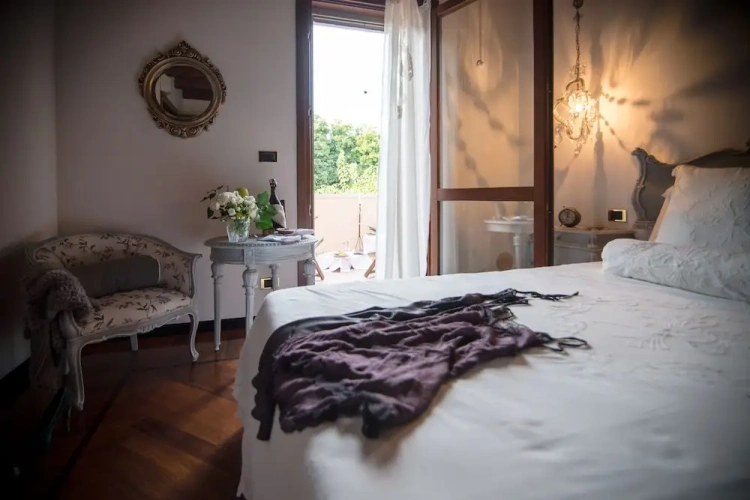 Standard Double room with balcony