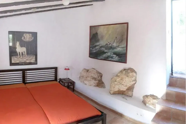 3 Bedrooms Cottage