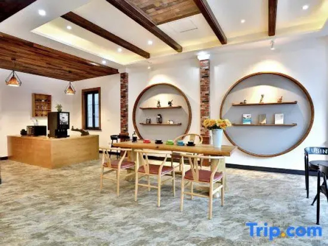 Yueting Shushe Boutique Hotel