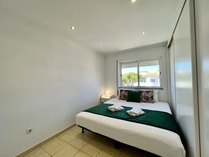2 Bedrooms Apartment