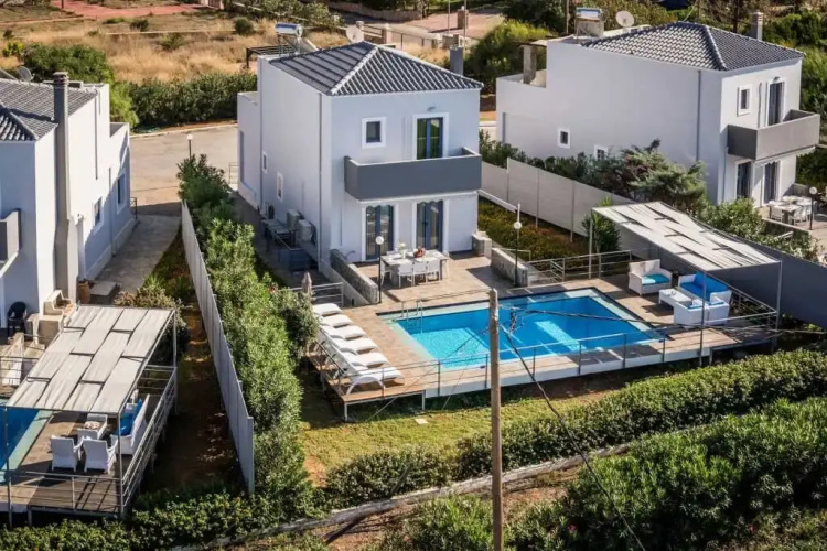 Villa Rosa Apartments