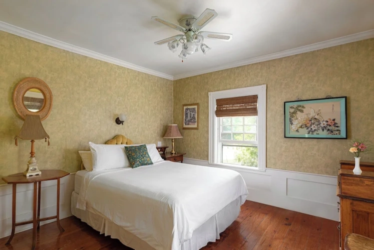 2 Bedrooms Suite