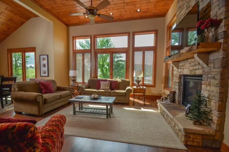 Firefly Cove 4 Bedroom House