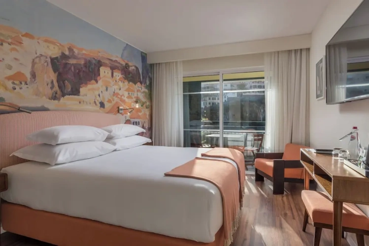 Deluxe Double room with balcony and with bay view