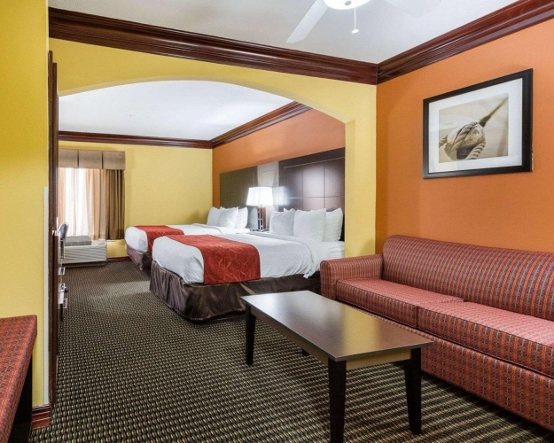 Quadruple Suite