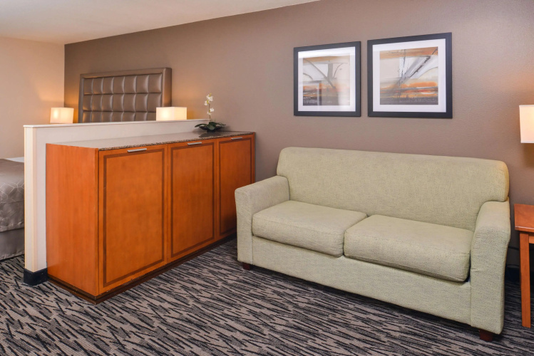 Best Western Plus Mountain View Auburn Inn