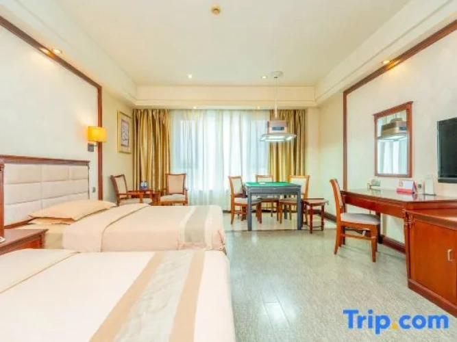 Deluxe Double Suite with river view