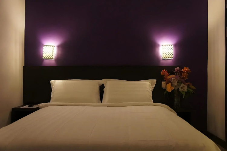 Meldrum Hotel