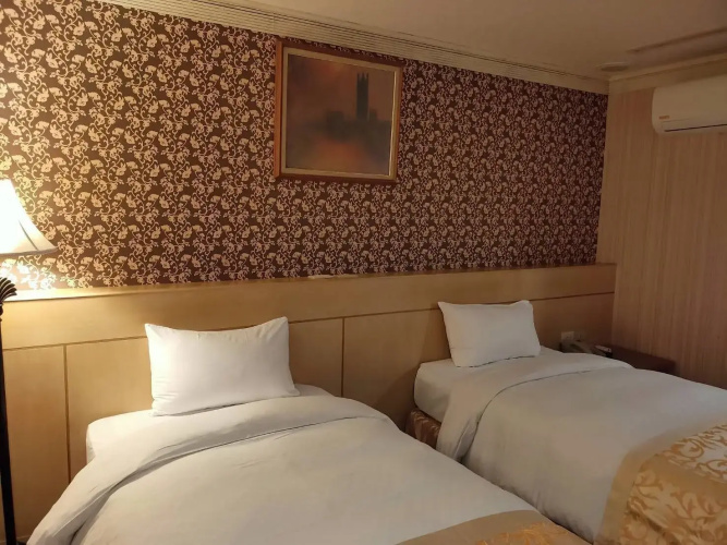 Melody Hawaii Hotel