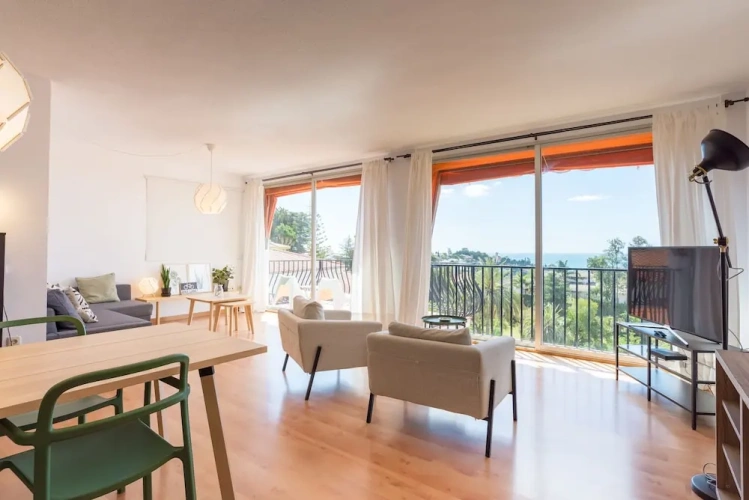 1 Bedroom Apartment with balcony