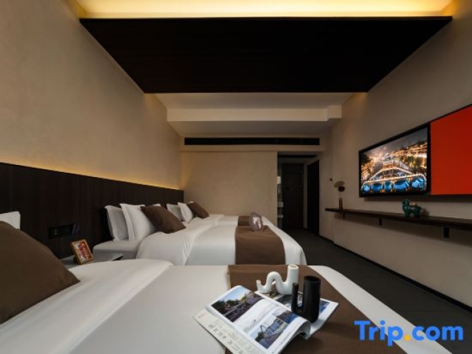 Triple Cottage