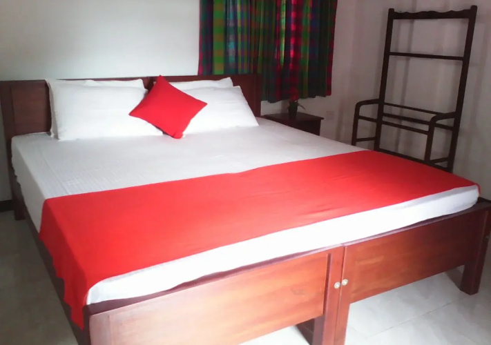 Negombo Blue Villa Hotel