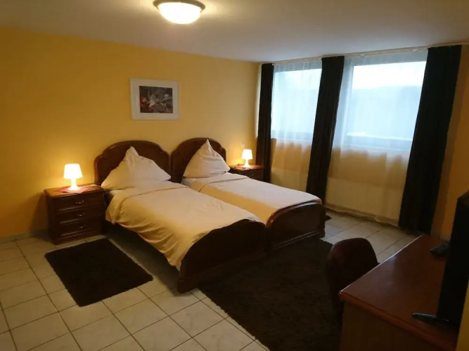 Euro-Hotel