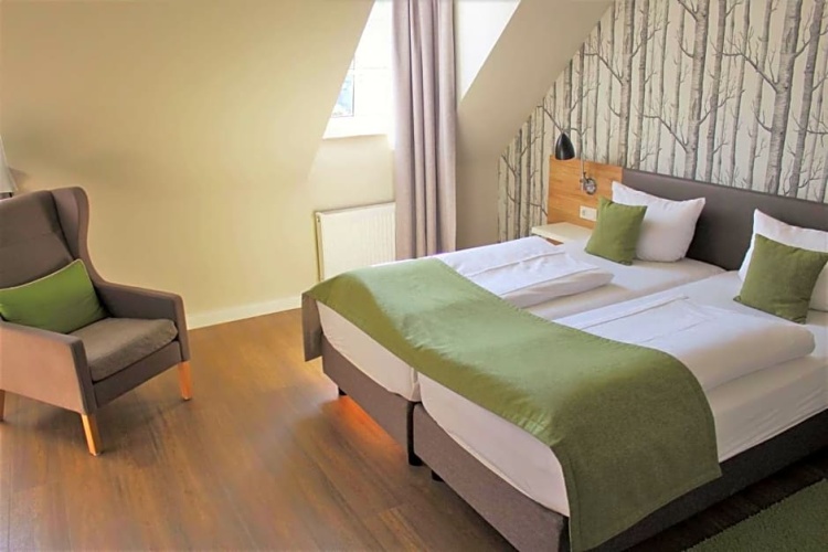 Comfort Triple room with view