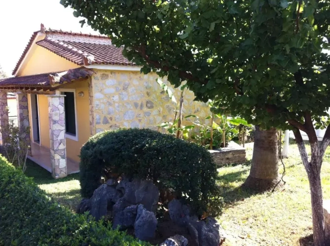 1 Bedroom Villa with partial sea view