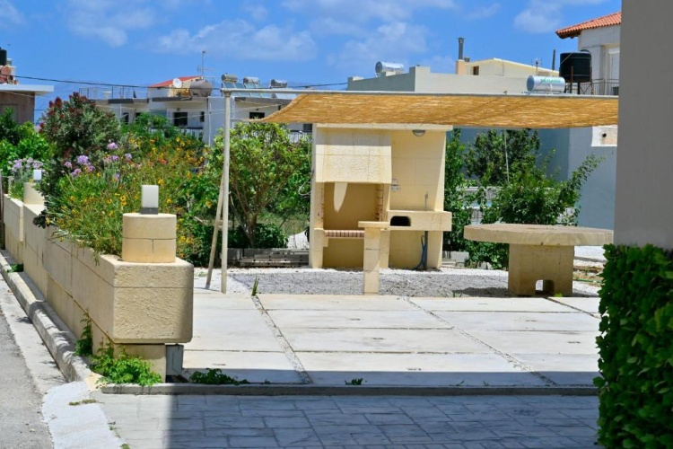 3 Bedrooms Apartment