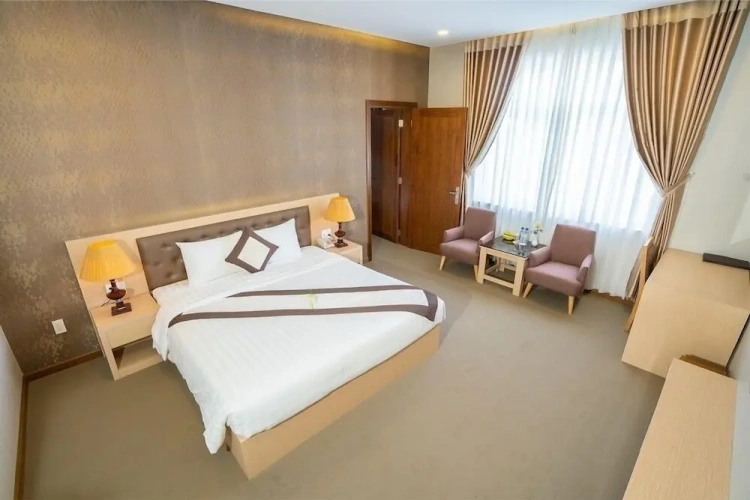 Standard Quadruple Family room