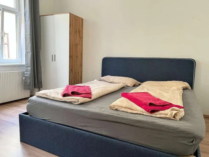 Welcoming 4BR shared Apt.-best location