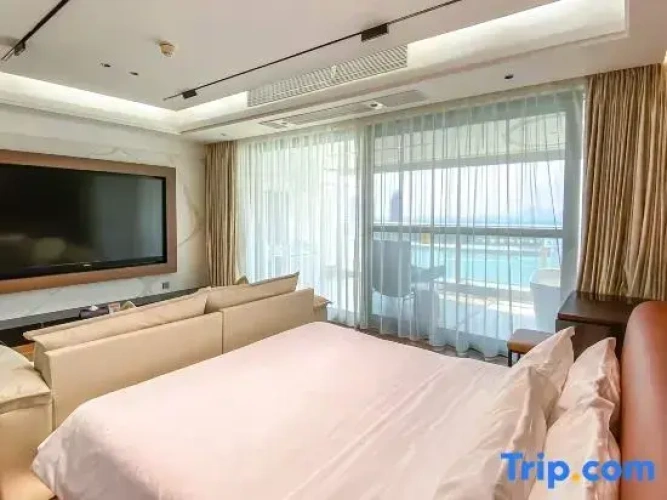 1 Bedroom Suite with ocean view