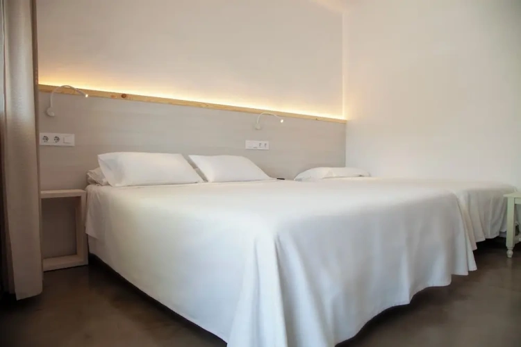 Superior Triple room