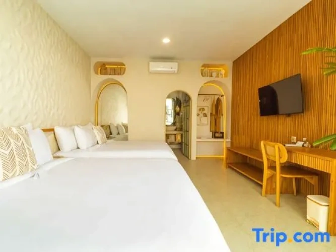 2 Bedrooms Villa