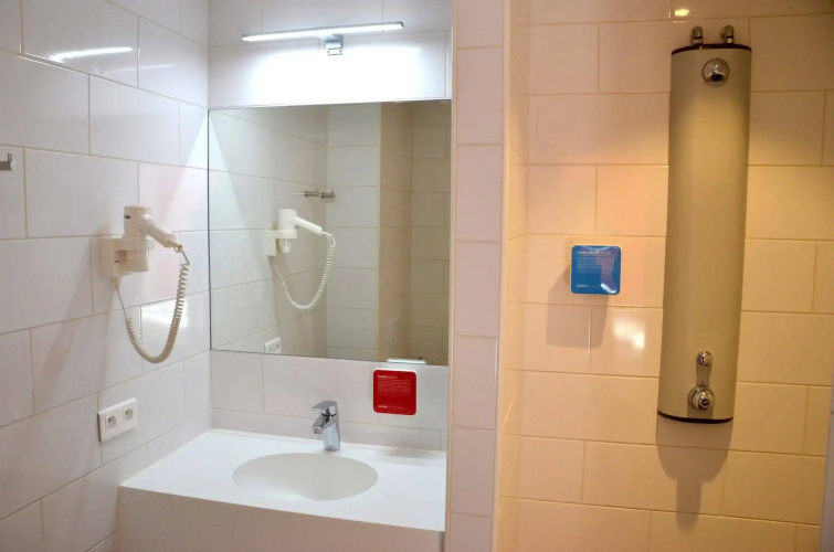 Auberge des 3 Fontaines - Hostel