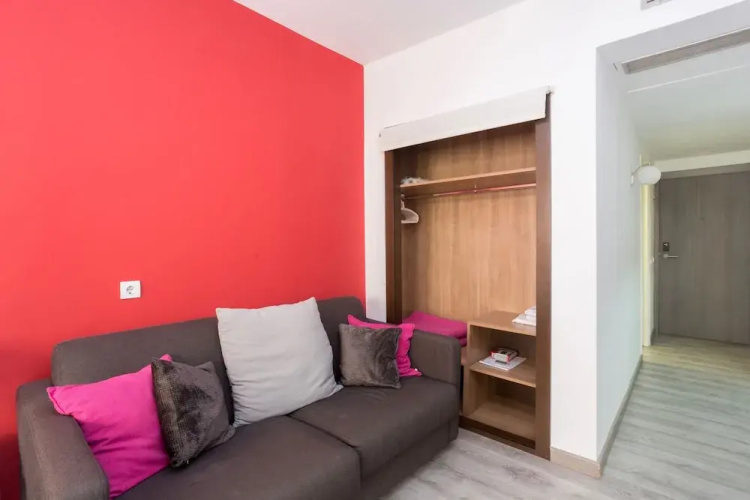 Colourful Studios In Recoletos By Allo Housing