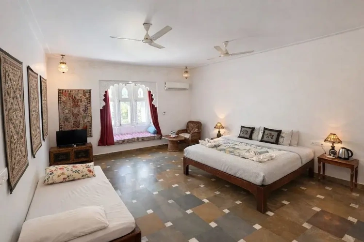 Deluxe room with balcony