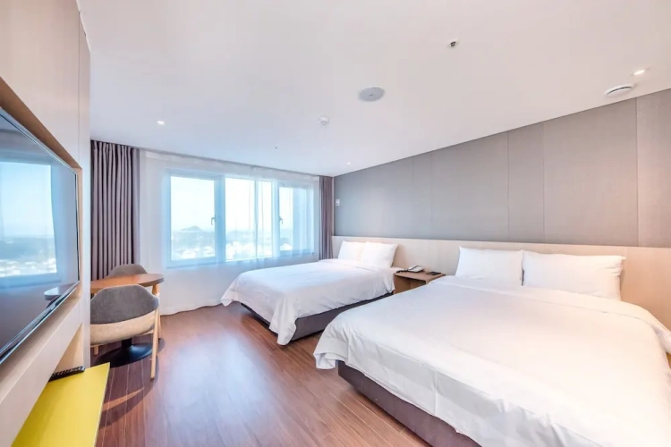 Premier Twin room with sea view