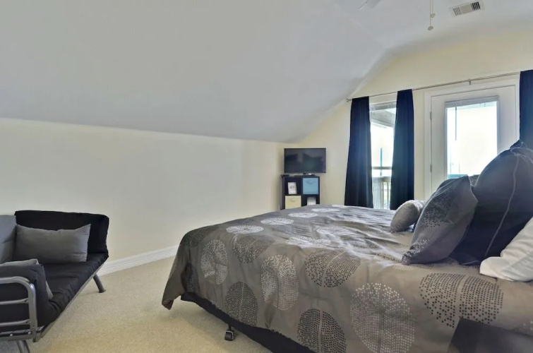A View to Remember 3 Br home by RedAwning