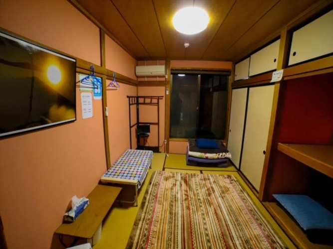 Standard Triple room