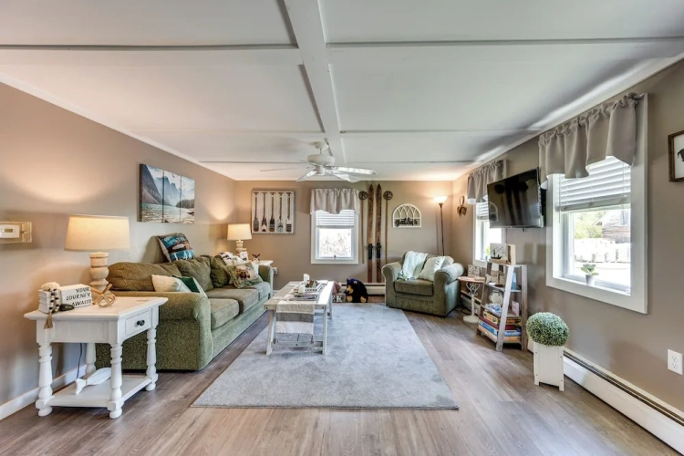 3 Bedrooms Cottage