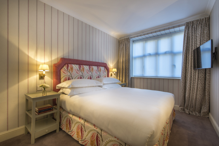 The Capital Hotel, Apartments & Townhouse photo 12
