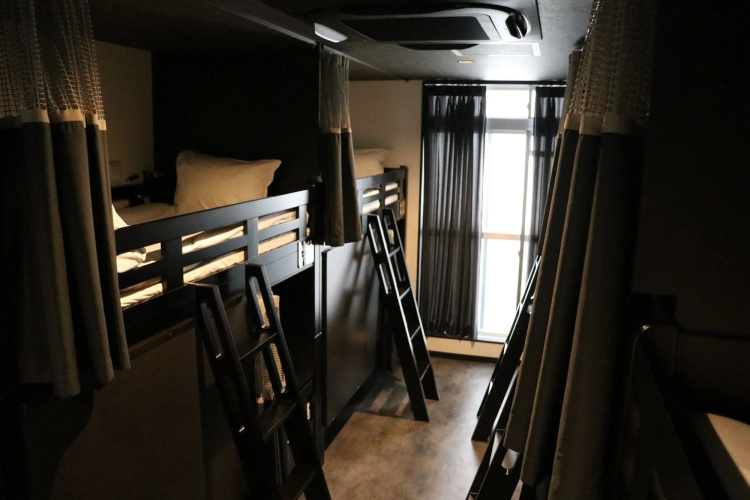 Lore Hostel Doutonbori