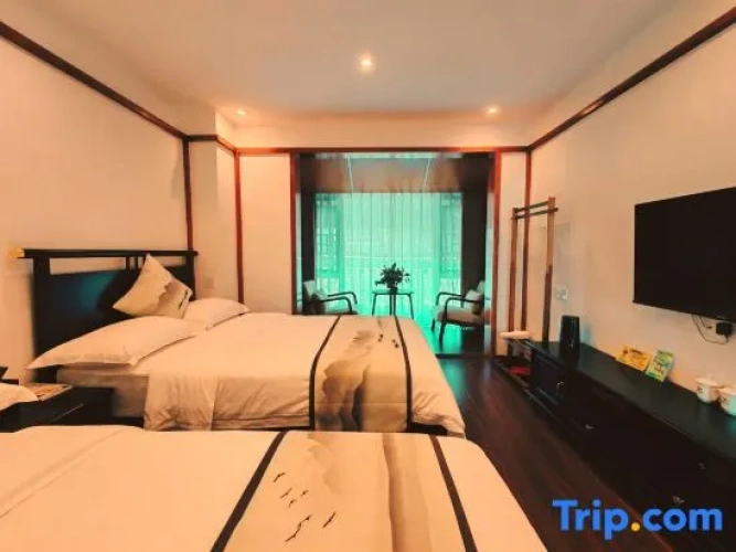 Standard Twin room with balcony and with street view
