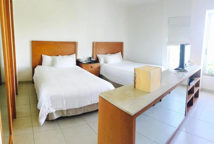 Double Master Suite