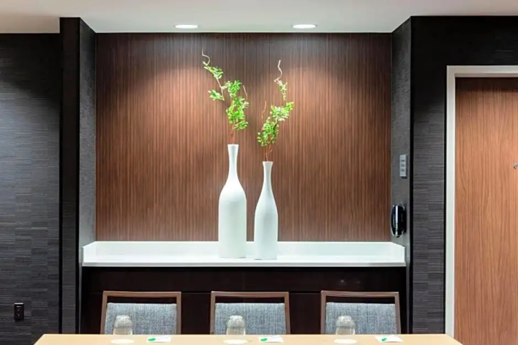 Courtyard By Marriott New York Queens/jamaica
