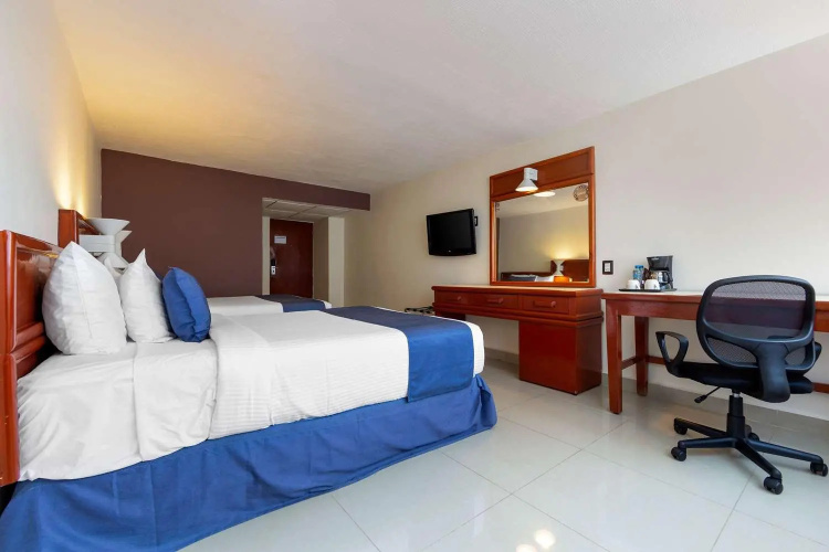 Hotel Hostal de Cortes