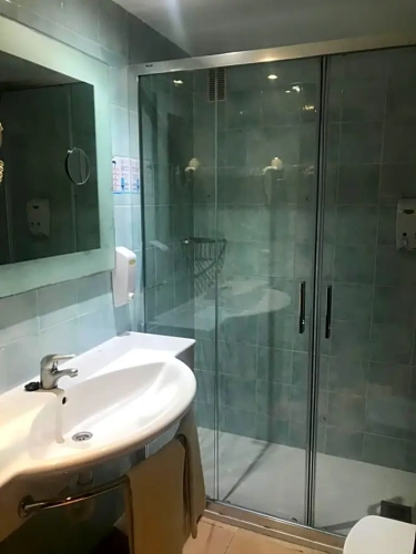 Standard Quadruple room with balcony