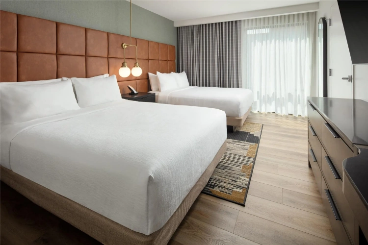 2 Bedrooms Quadruple Suite