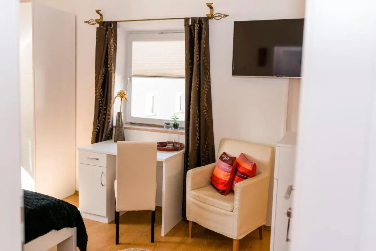 Standard Double room with view