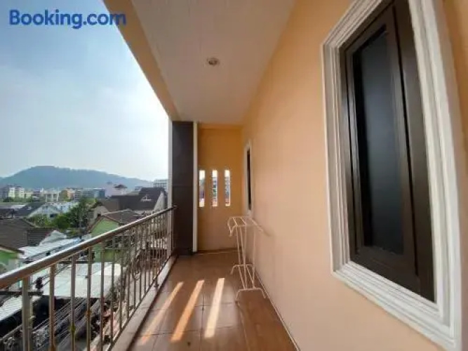 ZEN Rooms Nanai Soi 2