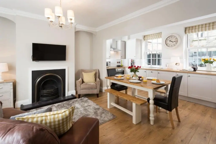 3 Bedrooms Cottage