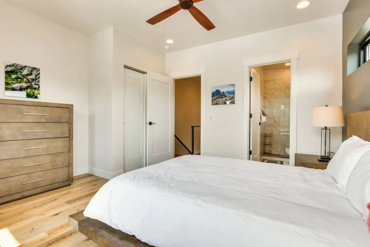 Sleek Fraser Townhome < 8 Mi to Winter Park!