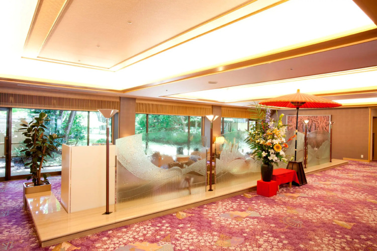 Ranzan Hotel Over view